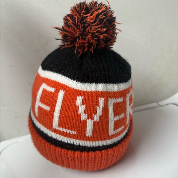 Flyers Knit Hat - Picture 3 of 8